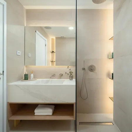 Townhouse With Heated Pool In Downtown * Distrikt Faro